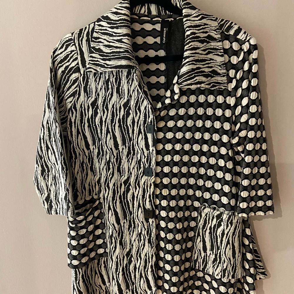 Mixed pattern Fun springtime jacket. Lightweight.